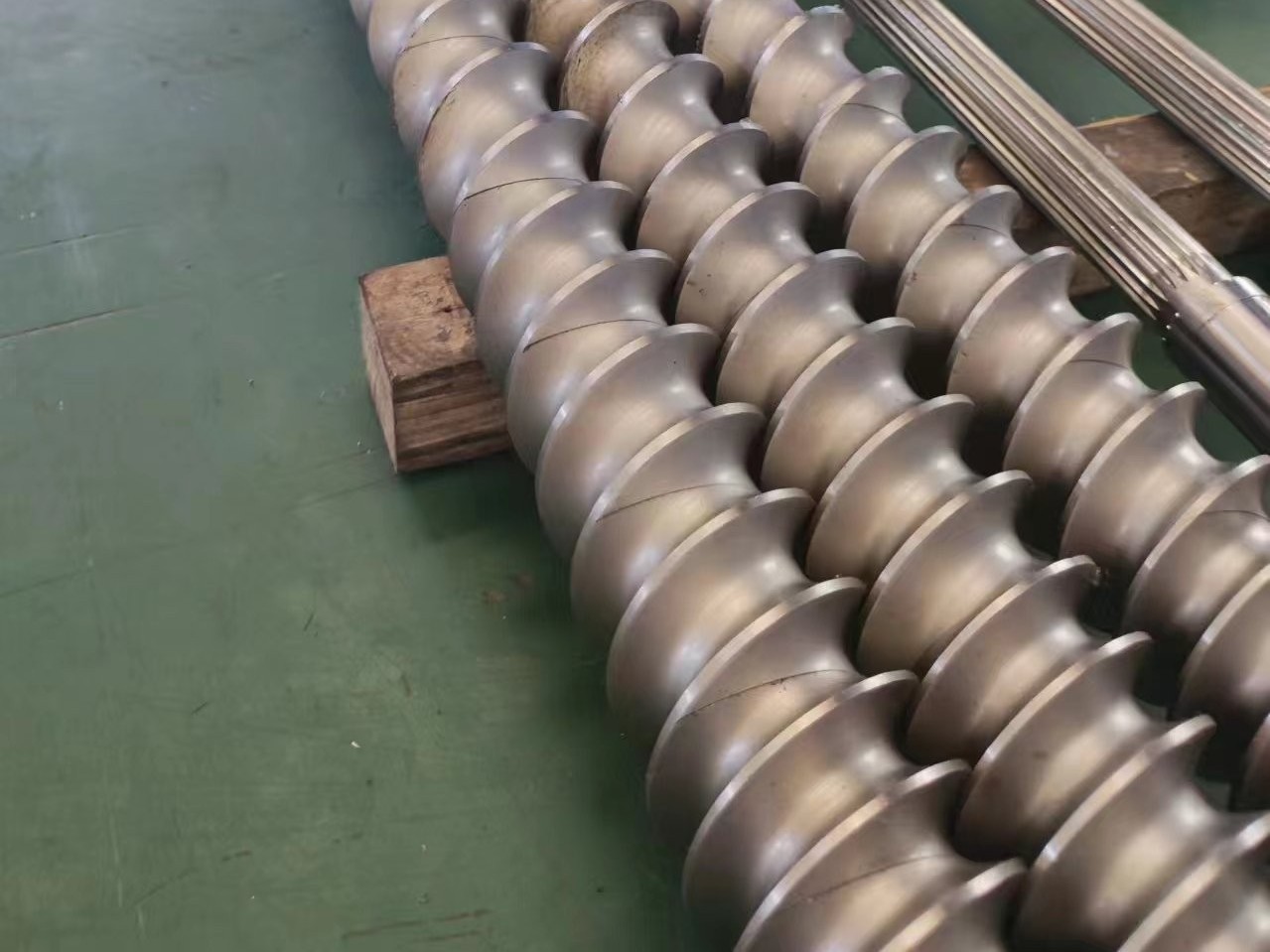 盤點三螺桿擠出機(jī)的優(yōu)缺點各有哪些
