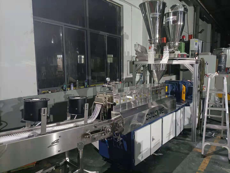 65降解塑料三螺桿擠出機多少錢一臺-資深廠家，直銷價[科隆威爾]